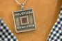 Jérusalem ? NanoBible : Une entreprise basée à Jérusalem vient de battre un record,celui de la Bible la plus petite au monde. - © Europe-Israel