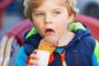 Opinion hâtive - L'enfant de 9 ans et la serveuse... - © Torah-Box