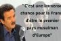 Plenel, porteur de valises de l'islam - © Europe-Israel