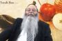 Rav Uzan : "La Tsédaka garantit un bon Jugement" - © Torah-Box