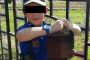 Syrie : Un « Australien » tweete une photo de son fils de 7 ans tenant la tête d'un soldat - © Europe-Israel