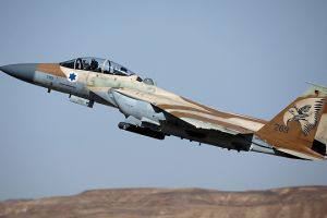 Israël attaque une livraison d'armes iraniennes à l'ouest de Damas