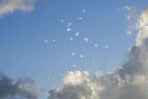 L'arm�e isra�lienne estime que l'Iran ne tire plus que 20 missiles par jour sur Isra�l, contre 90 samedi dernier