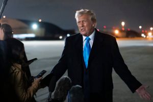 Trump annonce la reprise des pourparlers am�ricano-iraniens mardi et menace : � FINI LA ​​GENTILLESSE ! �