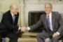 George W. Bush et Ehoud Olmert expriment leur soutien au président Abbas - © Le Monde