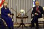  [ International ] De passage en Israël, Hillary Clinton a annoncé l'envoi d'émissaires en Syrie pour renouer le dialogue - © Radio-Canada | Nouvelles