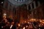 Les chrétiens orthodoxes reçoivent le "feu sacré" à Jérusalem - © Le Monde.fr
