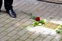 Les Stolpersteine, ces pavés dorés faits pour trébucher - © Slate .fr