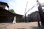 « Pardon seigneur pour autant de cruauté » - le pape François au camp d'Auschwitz - © Radio-Canada | Nouvelles