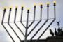  [ Société ] C'est dimanche que débutait Hanoukka, Fête des lumières dans la religion juive qui dure huit jours - © Radio-Canada | Nouvelles