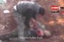 Syrie : un rebelle mange un soldat au son de "Allah Akbar" - © Juif.org