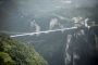 Une balade sur le pont transparent le plus long au monde - © Slate .fr