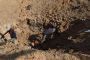 Une roquette de Gaza laisse un cratère dans le sud dIsraël - © Juif.org