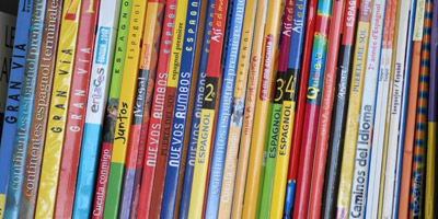 Désinformation dans les manuels scolaires