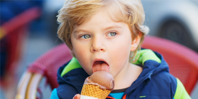 Opinion hâtive - L'enfant de 9 ans et la serveuse...