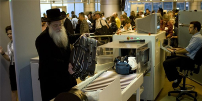 Chaque passager embarquant à Tel-Aviv subit onze contrôles différents. 