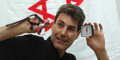 Uri Geller, lhomme qui tord les petites cuillères revient vivre en Israël