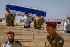 44 ans apr�s : Yehuda Katz, tomb� au combat en 1982, repose en paix