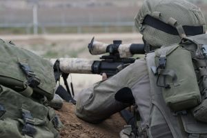 Chasse à l'homme près de Kafr Qara : un suspect masqué en uniforme de Tsahal recherché
