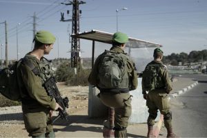 L'arm�e isra�lienne abat un terroriste qui a tu� un Isra�lien et en a bless� quatre autres en Jud�e Samarie