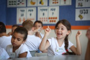 Les enseignants isra�liens accusent un retard consid�rable par rapport � leurs homologues de l'OCDE